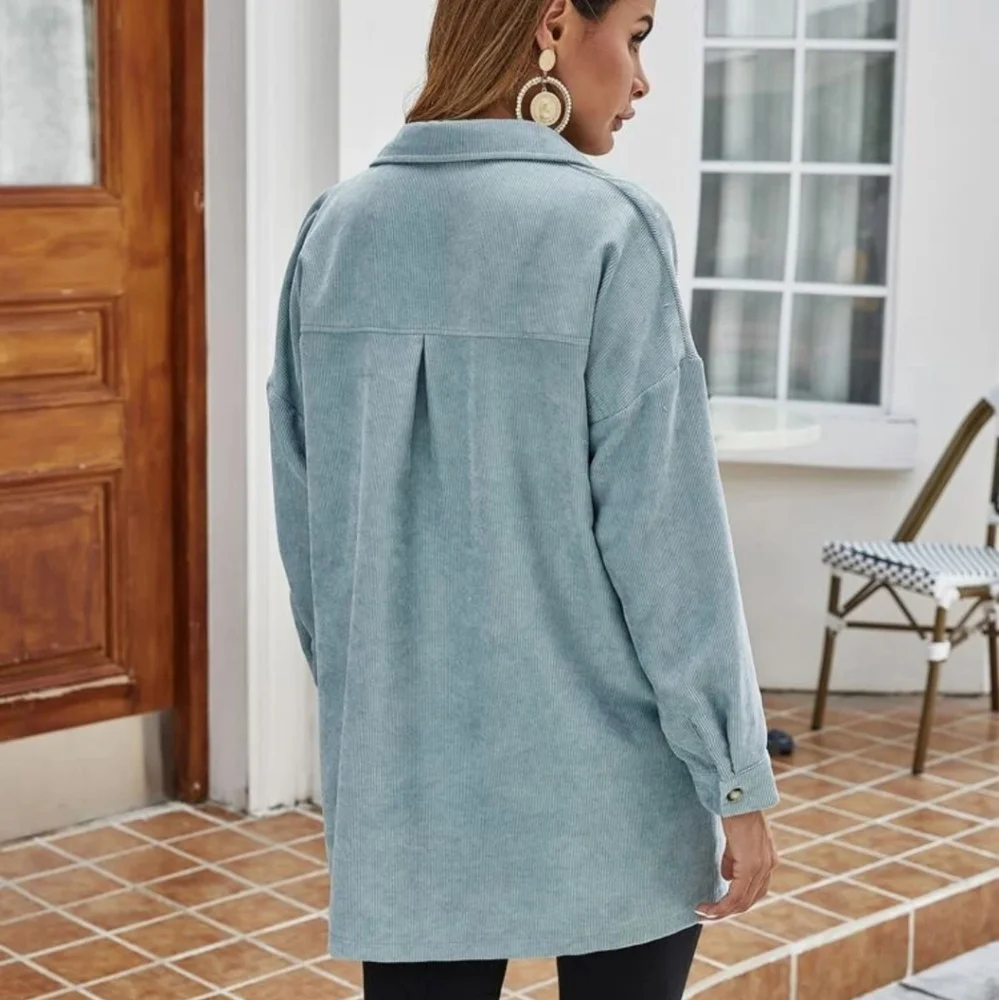 Spring buttoned jacket - Picture 4 of 6